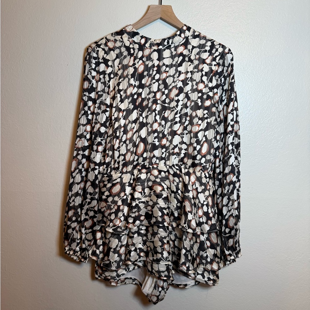 Endless Rose Maize Printed Shimmer‎ Ruffle Romper - Picture 2 of 6